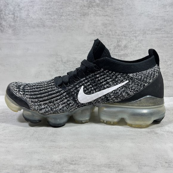 Nike Air Vapormax 3 Flyknit Running Shoes - Women's Size 8 - Picture 5 of 10